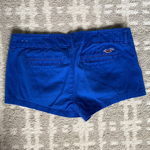 •Hollister• (2) Low-Rise Cargo Short Shorts - Picture 3 of 16